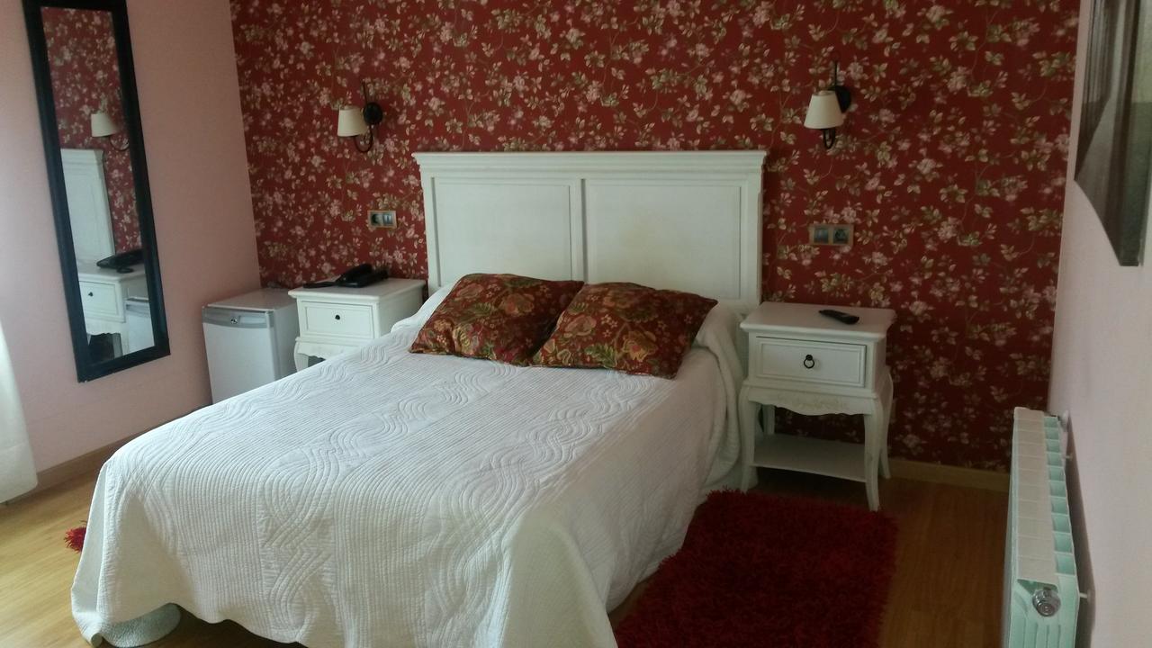 Hotel Casa Fernando II Rellayo Екстериор снимка